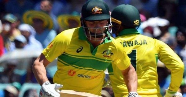 एडिलेड वनडे: ऑस्ट्रेलिया ने भारत को दिया 299 रनों का टारगेट