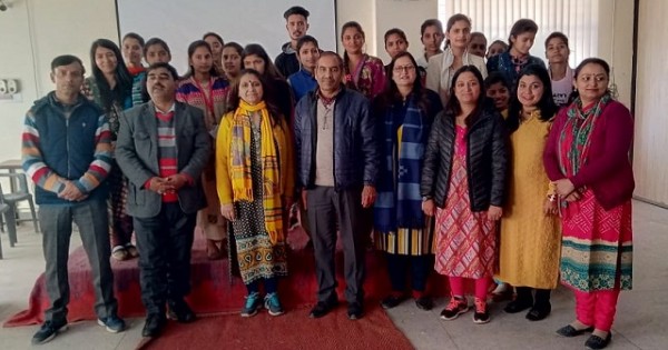 बिलासपुरः स्वामी विवेकानंद राजकीय महाविद्यालय में आज अंतरराष्ट्रीय मातृभाषा दिवस मनाया