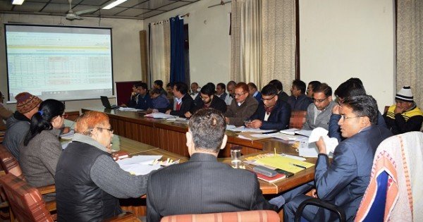 जिला हमीरपुर में मनरेगा के अंतर्गत  विभिन्न विकासात्मक कार्यो पर 21 करोड़ से अधिक व्यय: DC हरिकेश मीणा
