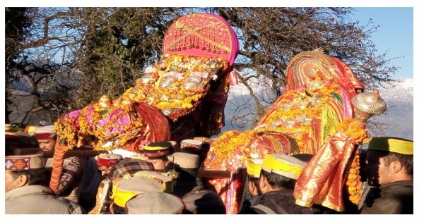 कुल्लू: बिजली महादेव और कार्तिक स्वामी का 15 वर्षों बाद हुआ मधुर मिलन