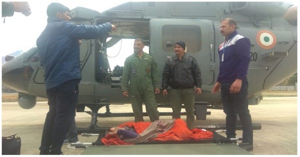 वायुसेना ने गंभीर हालत में अस्पताल पहुंचाए लाहौल के 2 मरीज़