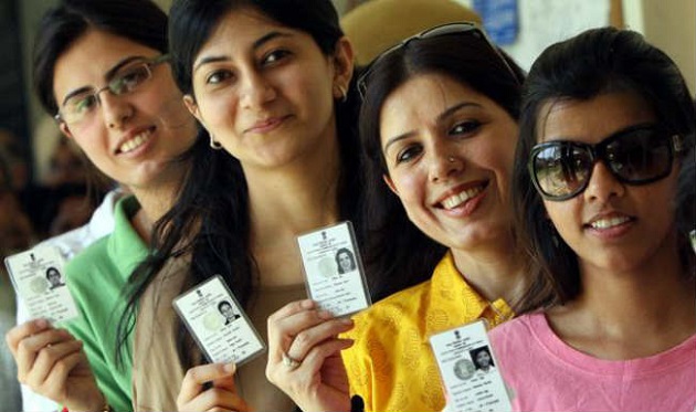 हमीरपुर के 5 विस क्षेत्रों में पुरुषों के मुकाबले महिला मतदाता अधिक