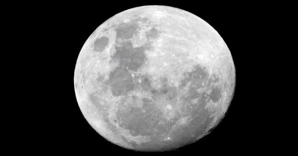 लगातार सिकुड़ता जा रहा है चंद्रमा, NASA ने रिपोर्ट में बताई ये वजह…