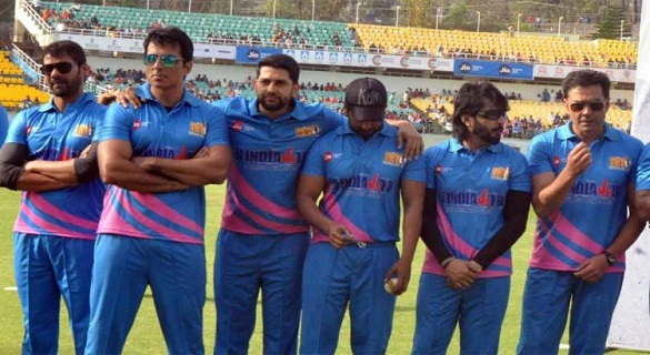 सांसदों पर भारी पड़े मुंबई हीरोज़, 8 विकेट से जीता मैच