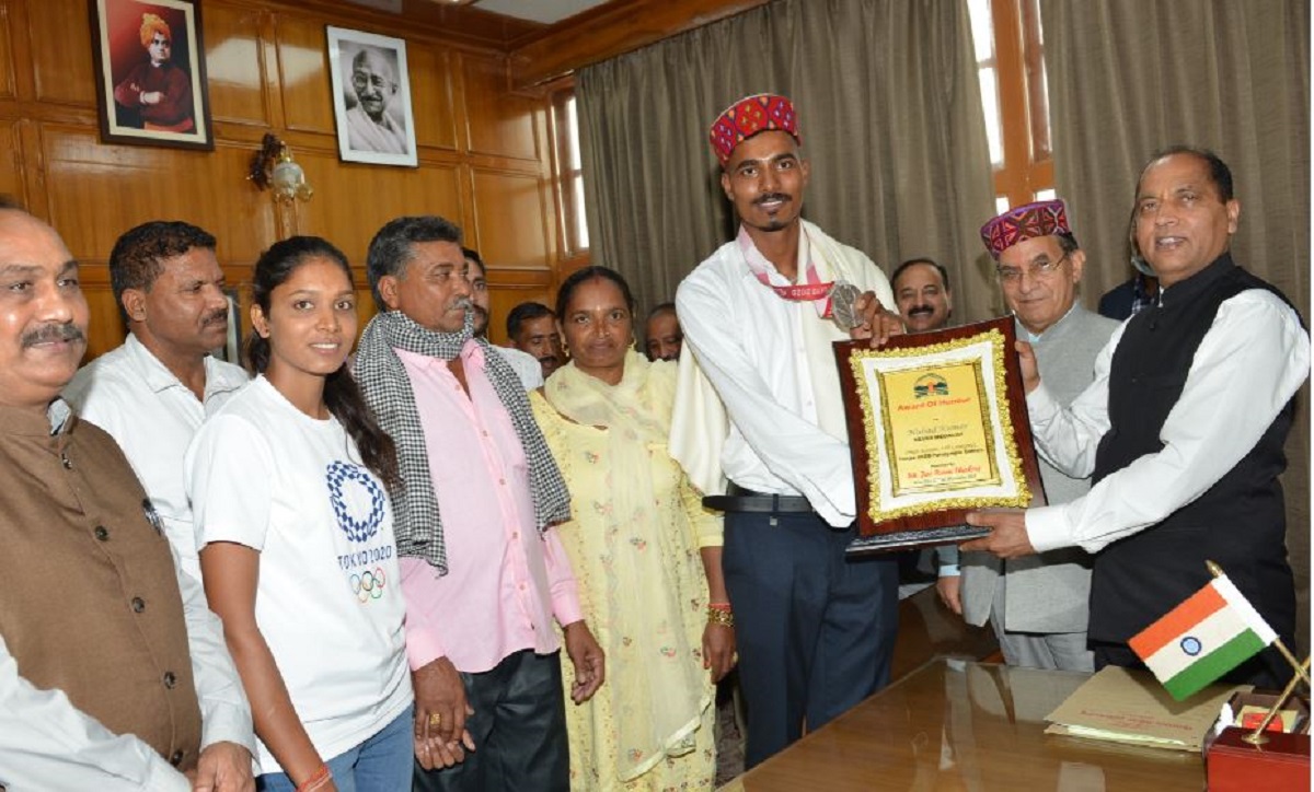 Nishad Kumar met the Chief Minister