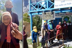 लाहौल में शांतिपूर्ण संपन्न हुआ दूसरे चरण का मतदान, बुजुर्गों, महिलाओं में दिखा उत्साह