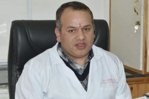 IGMC शिमला के मुख्य चिकित्सा अधीक्षक डॉ. जनक राज समेत तीन अन्य डॉक्टर कोरोना पॉजिटिव