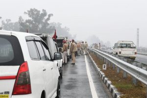 सियासी घमासान: पीएम की सुरक्षा में बड़ी चूक! पंजाब से वापस लौटा काफिला