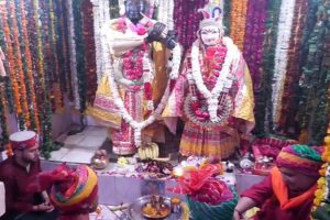 हमीरपुर में चैत्र मास मेलों का आगाज, बाबा बालक नाथ मंदिर नंगे पांव पहुंचे श्रद्धालु