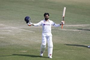 मोहाली टेस्ट: भारत ने 574 पर घोषित की पहली पारी, जडेजा ने बनाए नाबाद 175 रन