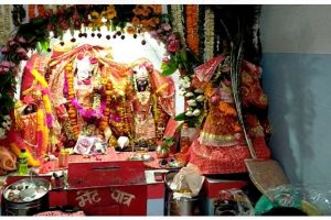 मंडी: चतुर्भुजा मंदिर में हजारों श्रद्धालुओं ने नवाया शीश, लगी कतारें