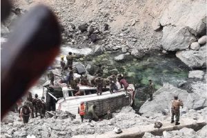 लद्दाख में बड़ा हादसा, सेना का वाहन नदी में गिरा, 7 जवान शहीद