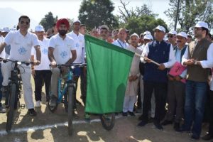 विश्व साइकिल दिवस: CM जयराम ने साइक्लोथॉन और जागरूकता अभियान रैली को दिखाई हरी झंडी