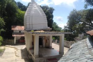 कांगडा का टेढ़ा रघुनाथेश्वर मंदिर, पांडवों ने करवाया था इसका निर्माण