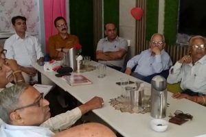 हमीरपुर में हुई दी उपभोक्ता संरक्षण संगठन की बैठक, PDS सिस्टम सहित इन मुद्दों पर हुई चर्चा