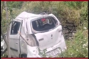 शिमला: रामपुर में गहरी खाई में गिरी कार, महिला समेत 3 की मौत-दो बच्चे घायल