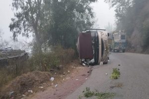 बिलासपुर: दुर्घटनाग्रस्त हुई बस, कई यात्री घायल