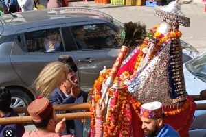 द्रंग की आराध्य देवी मां भगवती चामुंडा का उरला के हियूंन में हुआ भव्य स्वागत