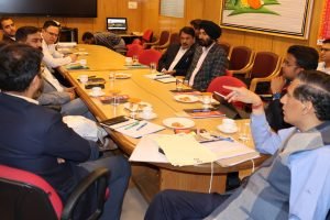 मुख्य सचिव ने की धर्मशाला स्मार्ट सिटी प्रोजेक्ट की समीक्षा