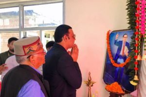 RS बाली ने संविधान निर्माता को किया याद, नगरोटा बगवां में अर्पित की श्रद्धांजलि