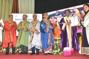राष्ट्रपति ने HPU के 26वें दीक्षांत समारोह में मेधावी विद्यार्थियों को स्वर्ण पदक प्रदान किए