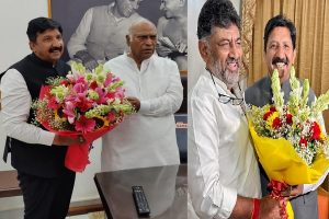 दिल्ली: कर्नाटक के उपमुख्यमंत्री डीके शिव कुमार और मल्लिकार्जुन खड़गे से मिले मुकेश अग्निहोत्री