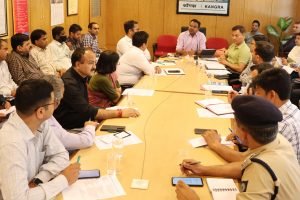 मॉक ड्रिल को पूरी गंभीरता से लें अधिकारी: DC डॉ. निपुण जिंदल