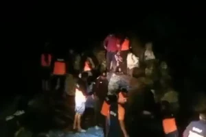धर्मशाला: करेरी झील में फंसे 26 पर्यटकों को पुलिस ने किया रेस्कयू