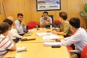 कांगड़ा एयरपोर्ट के विस्तारिकरण को लेकर DC की अध्यक्षता में बैठक