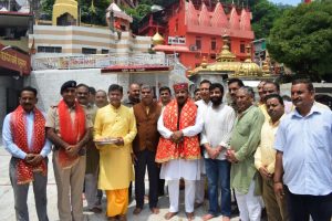 राज्य के प्रमुख मंदिरों को ई-कनेक्टिविटी सुविधा से जोड़ा जाएगाः अग्निहोत्री