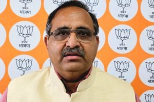 बागवानी मंत्री का पराला सेब मंडी पहुंचने पर कलई खोल कर रख दी: रणधीर