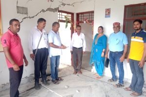 मंडी: बल्ह के दरव्यास गांव में 6 परिवारों का छिन गया आशियाना