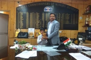 7 वर्षीय शिवांग ने अपने जन्मदिन पर आपदा राहत कोष में भेंट की गुल्लक
