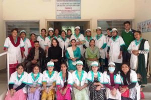 बेरोजगार युवतियों ने लिया कृत्रिम आभूषण बनाने का प्रशिक्षण  