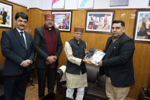 राज्यपाल ने दो पुस्तकों का विमोचन किया