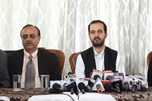 जुन्गा के फ्लाइंग फेस्टिवल में हिस्सा लेने शिमला पहुंच रहे देश विदेश के पैराग्लाइडर