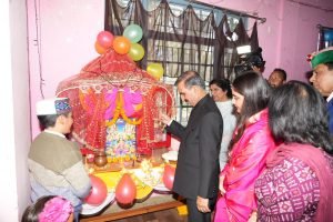 मुख्यमंत्री ने टूटीकंडी बालिका आश्रम में बच्चों के साथ मनाई दीवाली