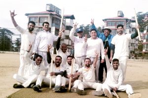 शिमला: चेयरमैन-II की टीम ने जीती HPPCL क्रिकेट टूर्नामेंट ट्रॉफी