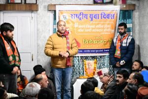 हर महीनें क़र्ज़ लेना नहीं भूलती है सरकार: जयराम ठाकुर