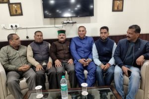 प्रदेश की डाक्टरों ने अढाई घंटे रखी हड़ताल, स्वास्थ्य सेवाएं रही ठप