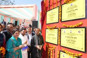 मुख्यमंत्री ने बिलासपुर जिला के चार विधानसभा क्षेत्रों में दी 445 करोड़ रुपये की सौगात