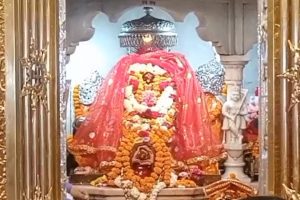 अष्टम नवरात्र के दिन महागौरी के दर्शनों के लिए मंदिरों में लगा श्रद्धालुओं का तांता