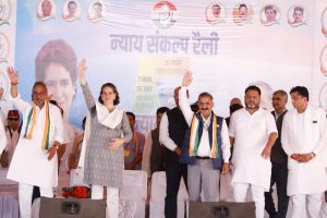 सरकार बचाने का नहीं, भाजपा को सबक़ सिखाने का चुनाव: CM