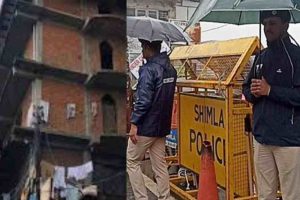 Shimla:पुलिस की कड़ी सुरक्षा के बीच संजौली मस्जिद में जुम्‍मे की नमाज अदा