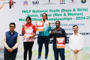 National Weightlifting Championship: हिमाचल के खिलाड़ियों ने दिखाया दम, आरएस बाली ने विजेताओं को किया पुरस्‍कृत